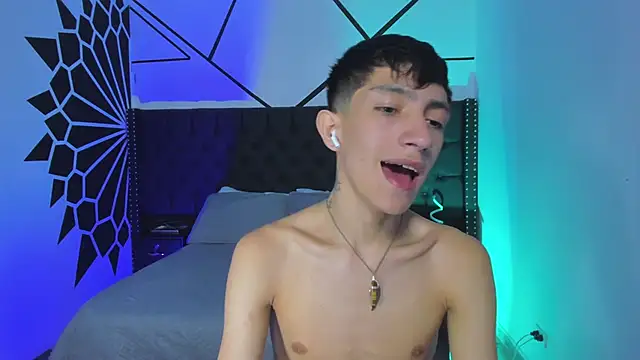 Snapshot of DereckCooperr chatting on 3, 3, 2025 DereckCooperr online show from 3, 3, 2025