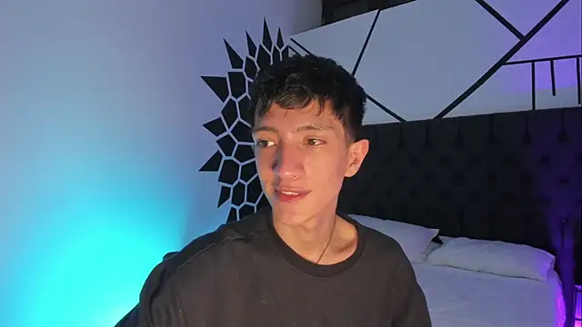 Snapshot of DereckCooperr chatting on 12, 3, 2025 DereckCooperr online show from 12, 3, 2025