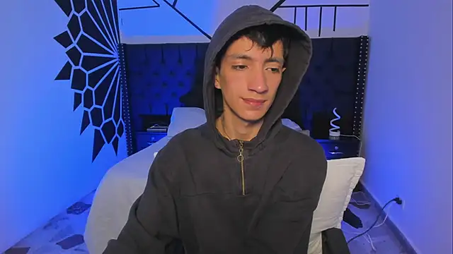 Snapshot of DereckCooperr chatting on 13, 3, 2025 DereckCooperr online show from 13, 3, 2025