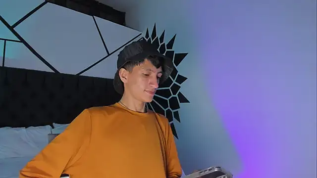 Snapshot of DereckCooperr chatting on 19, 3, 2025 DereckCooperr online show from 19, 3, 2025