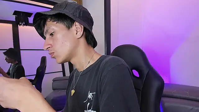 Snapshot of DereckCooperr chatting on 26, 9, 2025 DereckCooperr online show from 26, 9, 2025