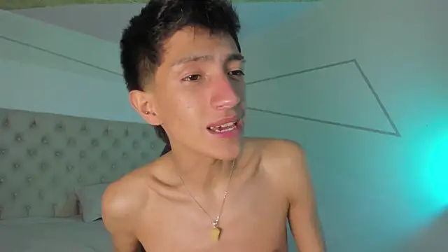 Snapshot of DereckCooperr chatting on 7, 10, 2025 DereckCooperr online show from 7, 10, 2025