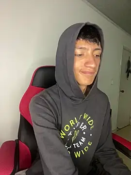 Snapshot of DereckCooperr chatting on 5, 2, 2026 DereckCooperr online show from 5, 2, 2026