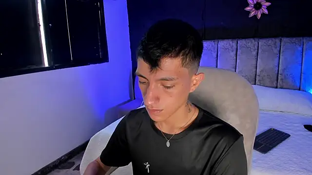 Snapshot of DereckCooperr chatting on 31, 3, 2026 DereckCooperr online show from 31, 3, 2026