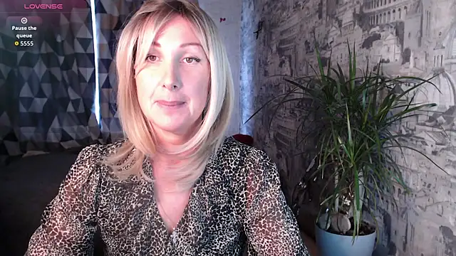 Ariel the mermaid online show from 23, 10, 2025