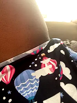 Snapshot of MariaLorenaah chatting on 3, 10, 2025 MariaLorenaah online show from 3, 10, 2025