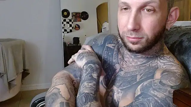 bobbybacala91 online show from 9, 9, 2025