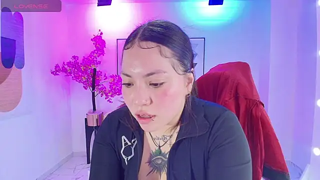 Isa reel online show from 4, 10, 2025