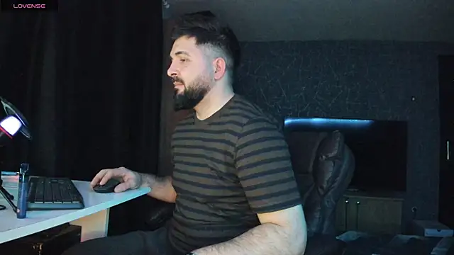 Snapshot of Eduu2322 chatting on 15, 1, 2025 Eduu2322 online show from 15, 1, 2025