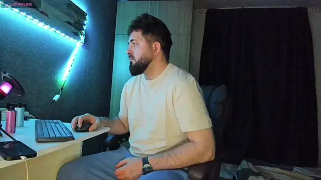 Snapshot of Eduu2322 chatting on 3, 3, 2025 Eduu2322 online show from 3, 3, 2025