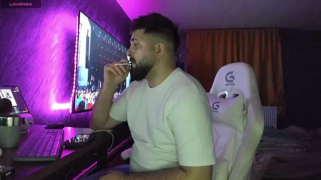 Snapshot of Eduu2322 chatting on 12, 2, 2026 Eduu2322 online show from 12, 2, 2026