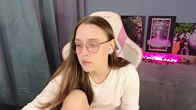 Sweet frosti online show from 9, 6, 2026