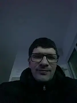 Juliano2289 online show from 3, 7, 2026