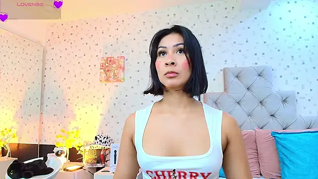 JulietaReyess online show from 24, 4, 2026