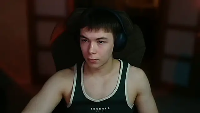 Snapshot of KoreanIdol chatting on 5, 12, 2025 KoreanIdol online show from 5, 12, 2025