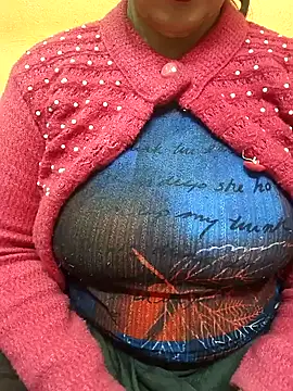 Snapshot of CUTE_SOPHIA- chatting on 3, 1, 2025 CUTE SOPHIA- online show from 3, 1, 2025