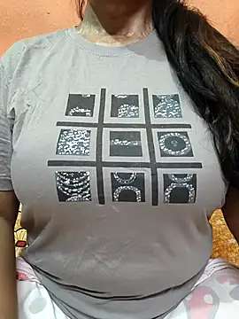 CUTE SOPHIA- online show from 26, 4, 2026