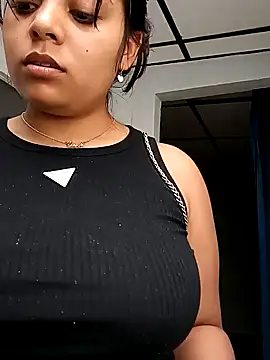 stefanie010 online show from 24, 1, 2025