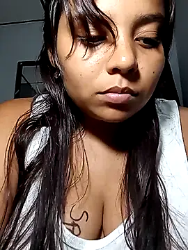 stefanie010 online show from 2, 2, 2025