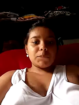 stefanie010 online show from 2, 2, 2025