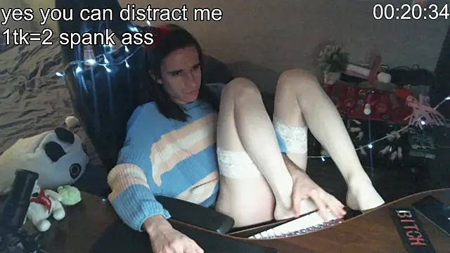 izilizi 23 online show from 11, 12, 2024