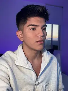 Snapshot of santiago_01 chatting on 14, 1, 2025 santiago 01 online show from 14, 1, 2025