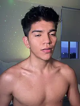 Snapshot of santiago_01 chatting on 9, 2, 2025 santiago 01 online show from 9, 2, 2025