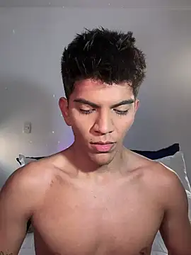 Snapshot of santiago_01 chatting on 21, 2, 2025 santiago 01 online show from 21, 2, 2025