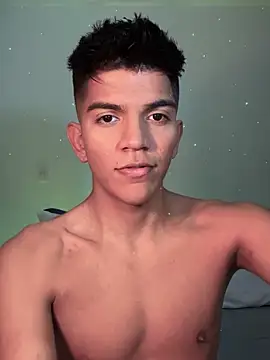 Snapshot of santiago_01 chatting on 27, 2, 2025 santiago 01 online show from 27, 2, 2025