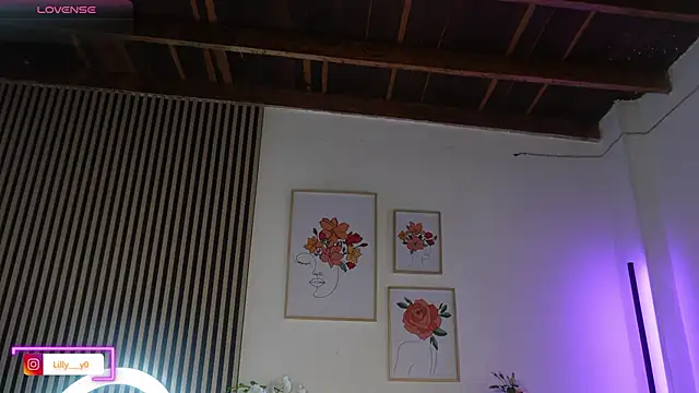 LillyDolls23 online show from 28, 4, 2026