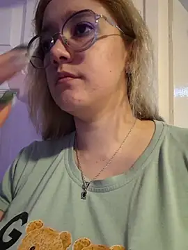 NaomiShimizu online show from 22, 4, 2026