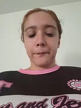 NaomiShimizu online show from 26, 4, 2026