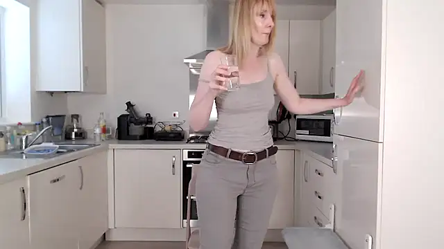 British Goddess Anna online show from 4, 7, 2026