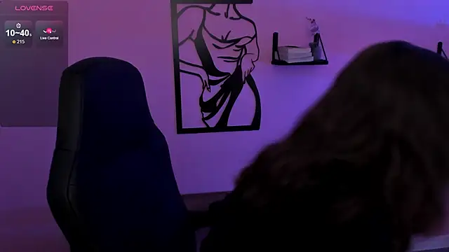 CoralineKeyns online show from 18, 2, 2025