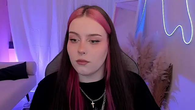 CoralineKeyns online show from 5, 6, 2026