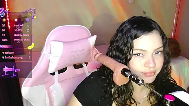 Snapshot of kim_saenz20 chatting on 3, 5, 2026 kim saenz20 online show from 3, 5, 2026