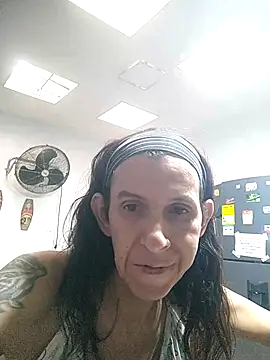 Cameron puppy online show from 3, 6, 2026