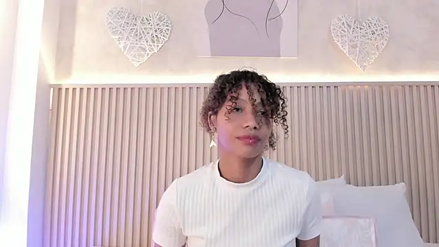 daiana curly online show from 24, 10, 2025