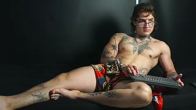 dantecoppolaa  online show from 23, 9, 2025