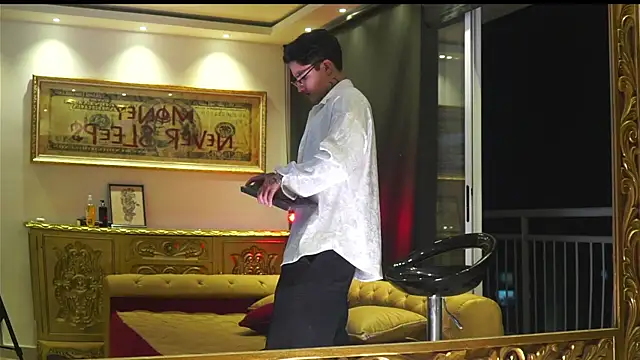 dantecoppolaa  online show from 13, 1, 2026