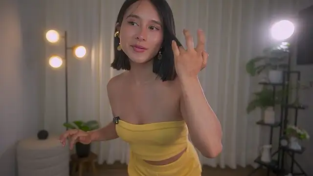 Miss beee online show from 7, 1, 2025