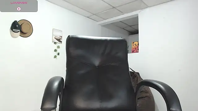 Aaronblack1  online show from 22, 9, 2025