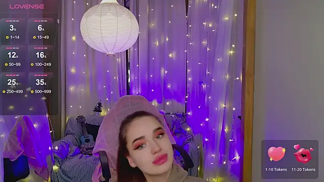 Snapshot of LovelyJessie chatting on 25, 12, 2024 LovelyJessie online show from 25, 12, 2024