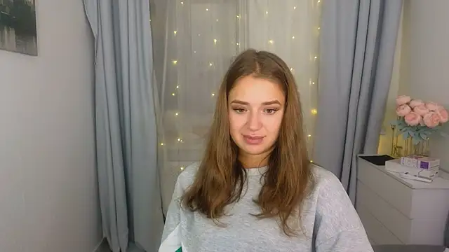 Snapshot of LovelyJessie chatting on 4, 3, 2025 LovelyJessie online show from 4, 3, 2025