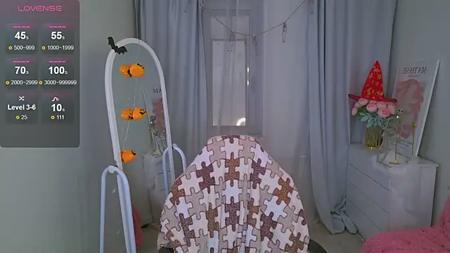 Snapshot of LovelyJessie chatting on 30, 10, 2025 LovelyJessie online show from 30, 10, 2025