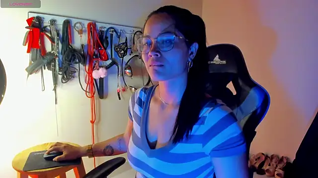 scarlet-kennedy98 online show from 21, 4, 2026