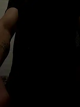 Snapshot of vanho29 chatting on 18, 1, 2026 vanho29 online show from 18, 1, 2026