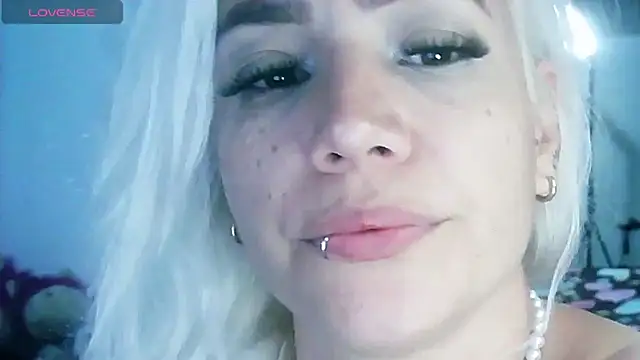 Snapshot of LuCKy_JoK chatting on 12, 3, 2025 LuCKy JoK online show from 12, 3, 2025