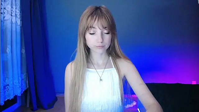 LuciaYoung online show from 1, 3, 2025