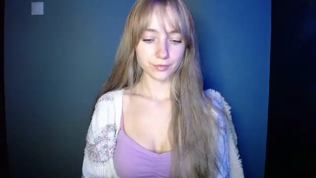 LuciaYoung online show from 15, 10, 2025